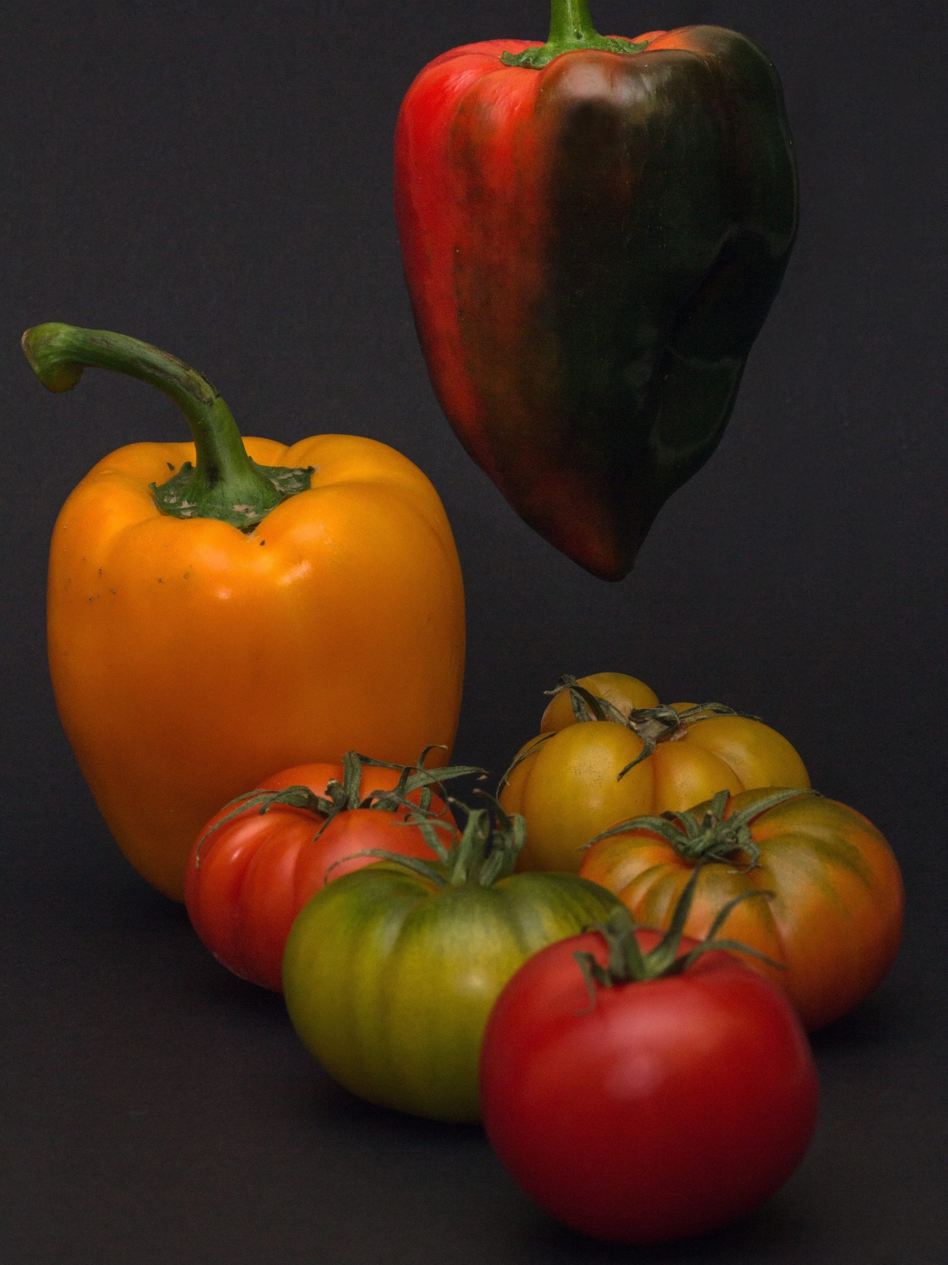 Growing Peppers Indoors – Guidelines & Tips